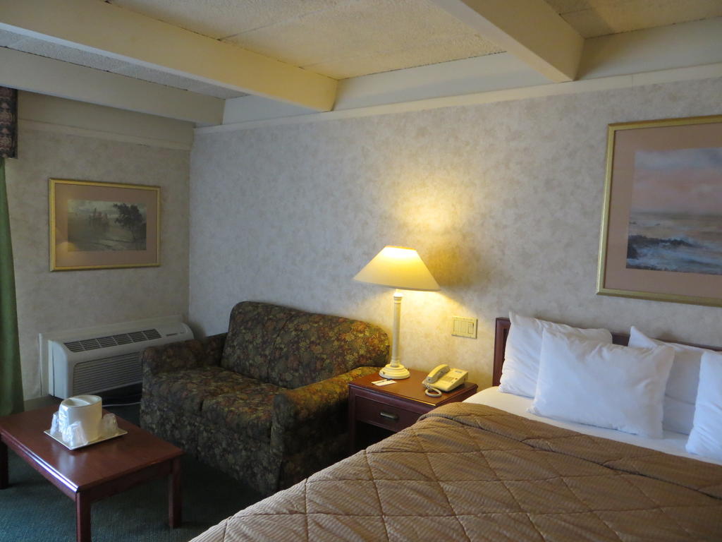 Rodeway Inn Skokie Oda fotoğraf